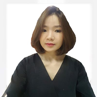 Chị Đồng Khánh Huyền